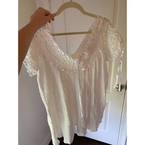 Jen’s Pirate Booty Navani Tunic in White